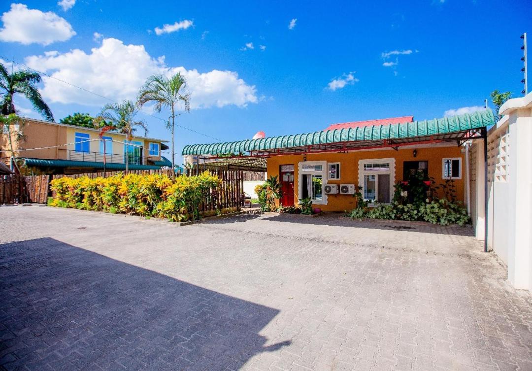 Kays Lodge Dar es Salaam Exterior photo
